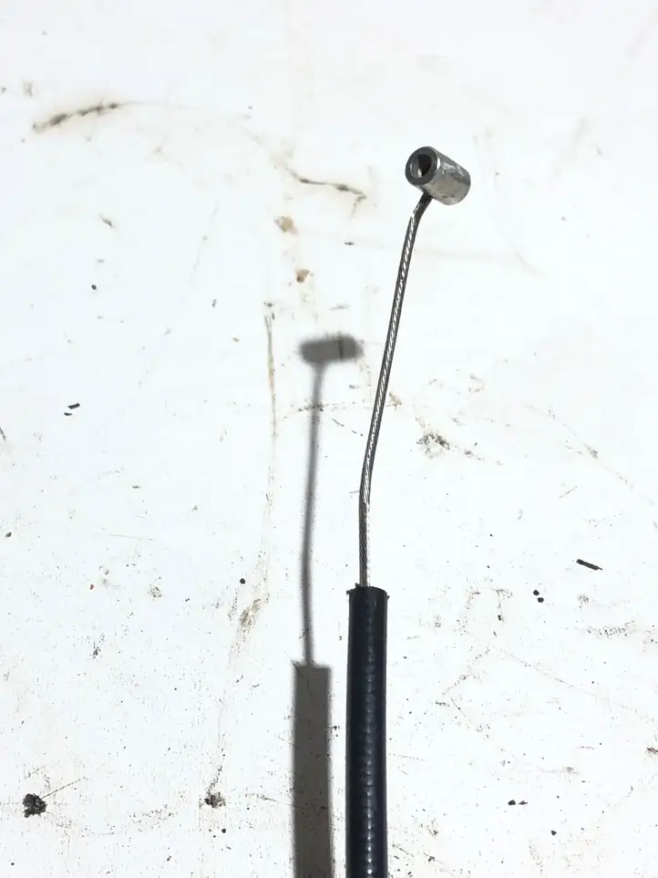 Mercedes-Benz GL X164 (2006 - 2012) A1648800159 Трос капота — фото 2