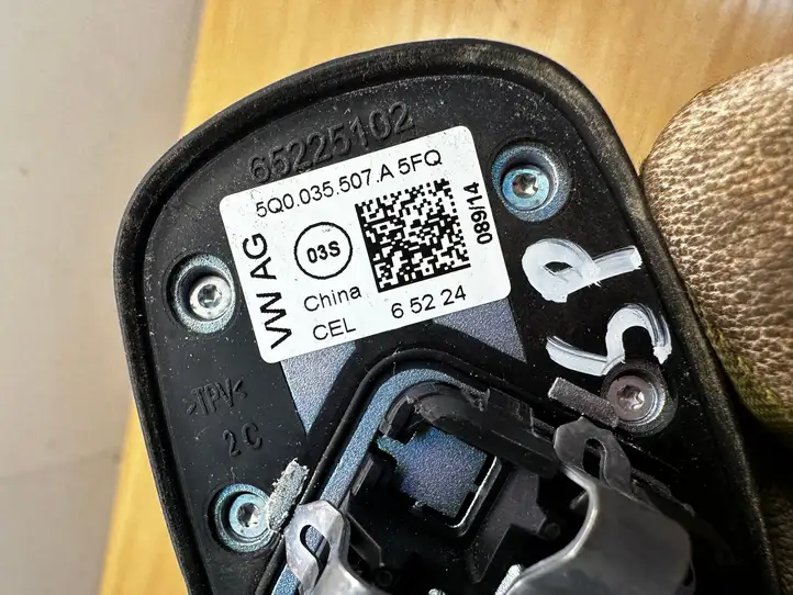 Volkswagen Golf Sportsvan (2014 - 2017) 5Q0035507A GPS антенна — фото 2