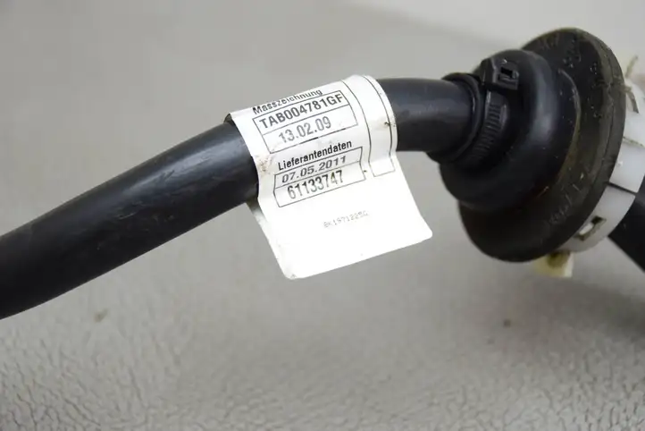 Audi A5 8T 8F (2007 - 2011) 8K1971225G Плюсовой провод аккумулятора — фото 3