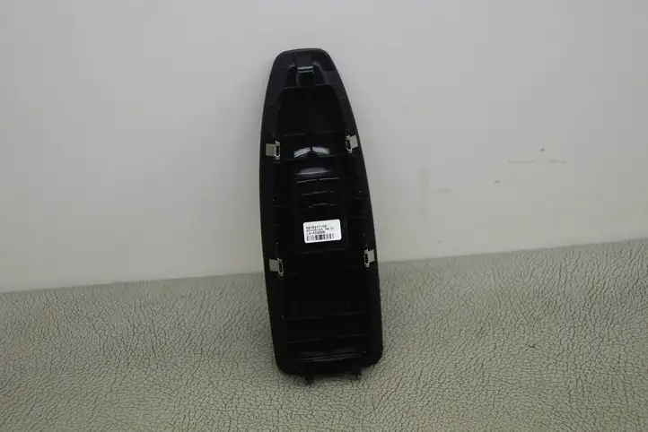 BMW 3 F30 F35 F31 (2012 - 2018) 920810702 Блок кнопок стеклоподъемников — фото 4
