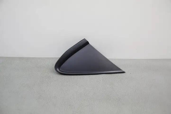 Opel Mokka X (2016 - 2019) 95327346 Молдинг крыла — фото 1