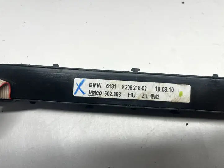 BMW X5 E70 (2006 - 2013) 9208218 Кнопка фаркопа в багажнике — фото 8