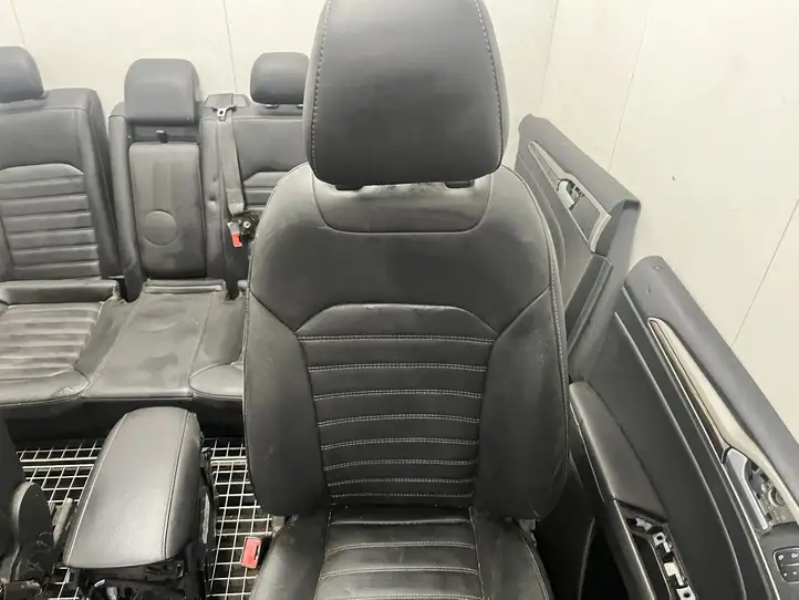 Ford Fusion II (2013 - ) DS7A9661700AE Комплект салона — фото 9