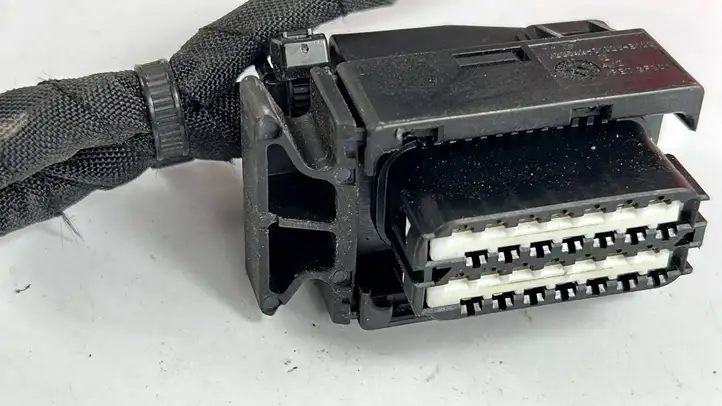 Audi Q5 (2012 - 2017)  1J0906379B Другой проводник