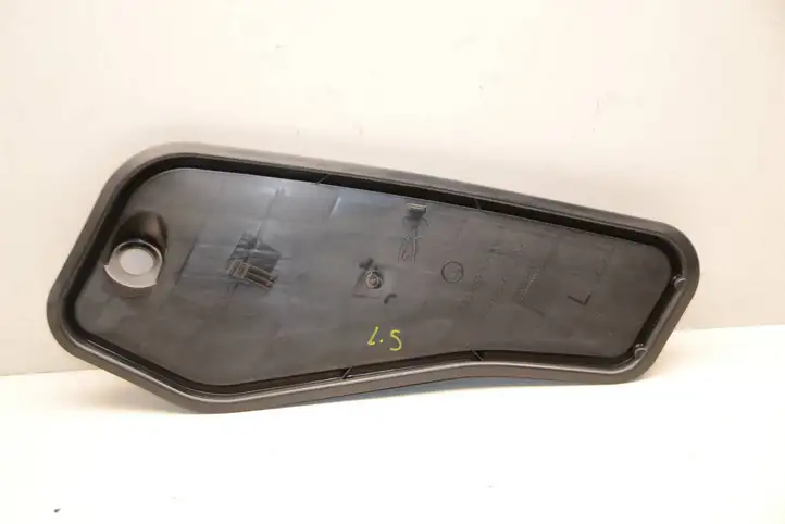 Skoda Octavia Mk3 (5E) (2013 - 2019)  5E0839915A Другая деталь отделки задний дверей