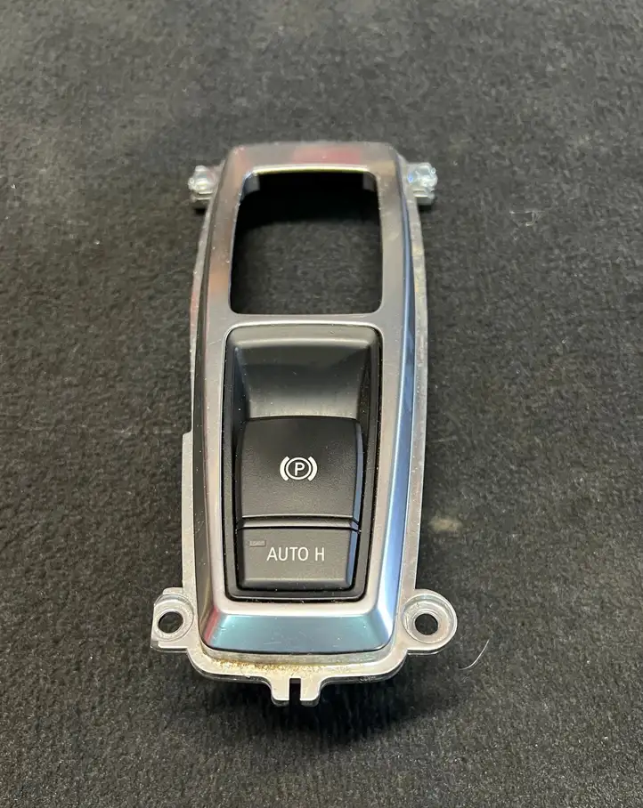 BMW X5 E70 (2006 - 2013) 9148508 Кнопка ручного тормоза — фото 1
