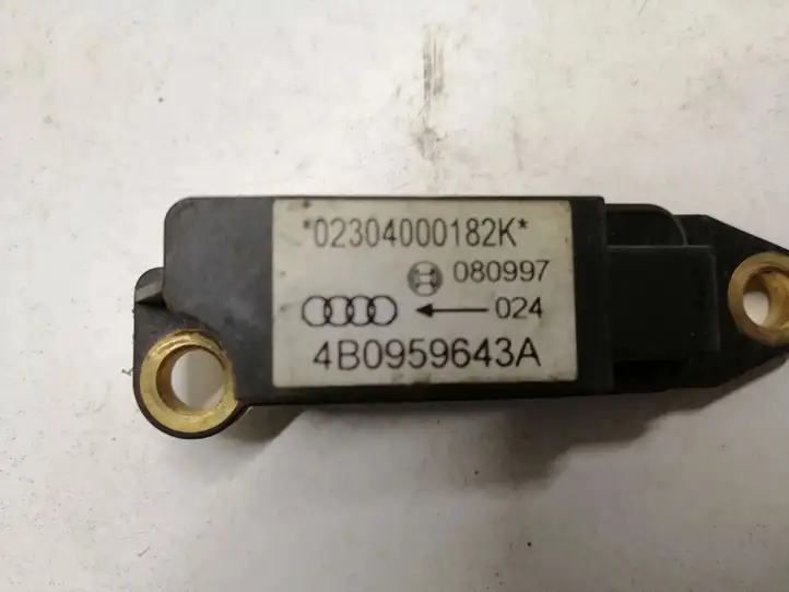 Audi A6 S6 C5 4B (1997 - 2001) 4B0959643A Датчик удара SRS — фото 3