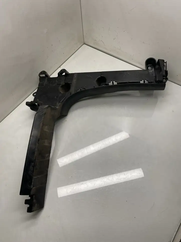 BMW X5 F15 (2013 - 2017) 8056369 Кронштейн заднего бампера — фото 1