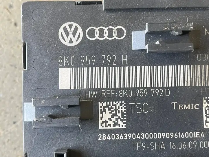 Audi A4 S4 B8 8K (2007 - 2011) 8K0959792H Блок управления дверью — фото 3