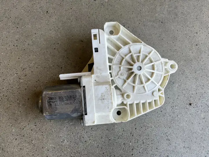 Audi A4 S4 B8 8K (2011 - 2015) 8K0959812A Стеклоподъемник задней двери — фото 1