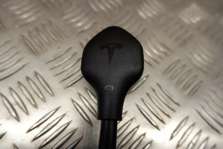 Tesla Model 3 (2017 - 2023) 147907500C Кабель для зарядки электромобилей — фото 3
