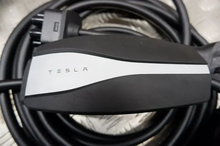 Tesla Model 3 (2017 - 2023) 147907500C Кабель для зарядки электромобилей — фото 8