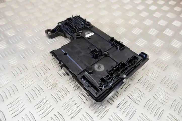 Tesla Model 3 (2017 - 2023) 156745400B Модуль комфорта — фото 5