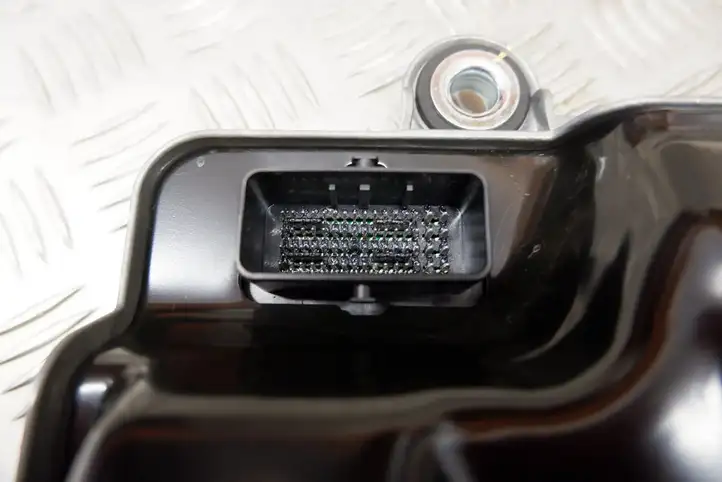 Tesla Model 3 (2017 - 2023) 156930300A Модуль комфорта — фото 8
