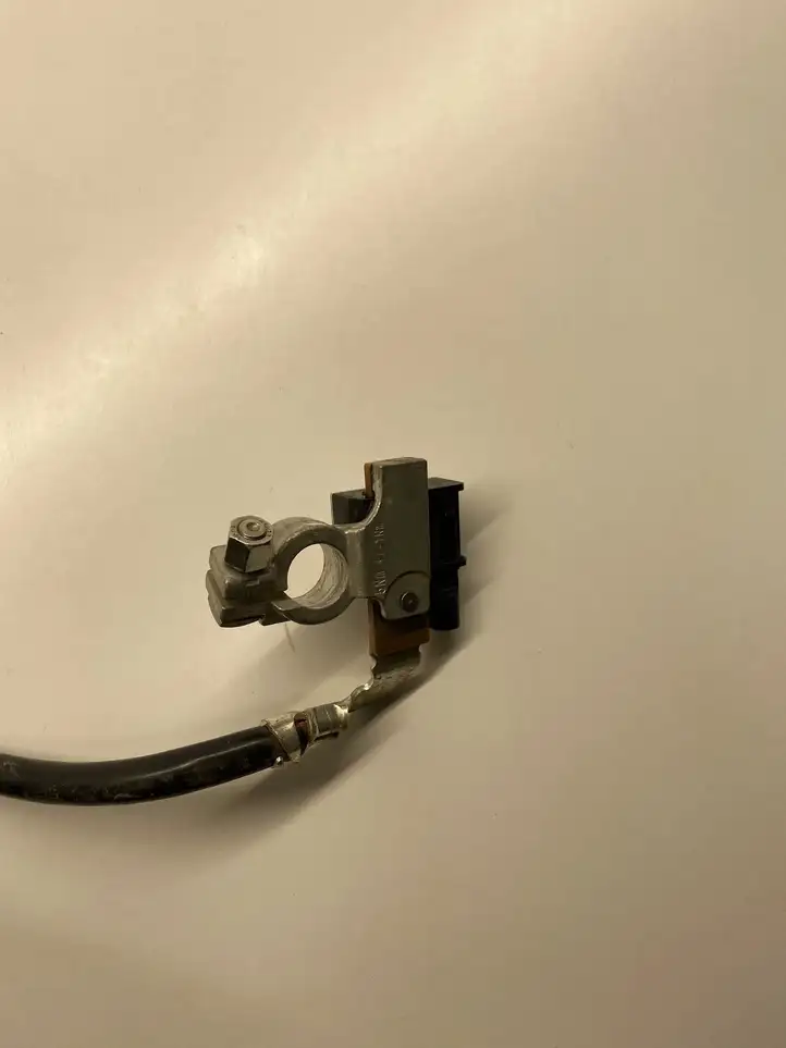 BMW 3 F30 F35 F31 (2012 - 2018) 9306405 Минусовой провод аккумулятора — фото 2