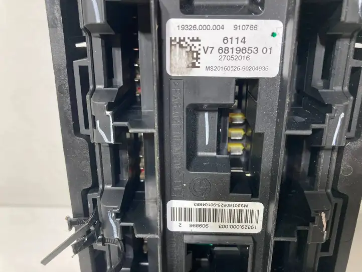 BMW X5 F15 (2013 - 2017) 6819653 Блок предохранителей — фото 4