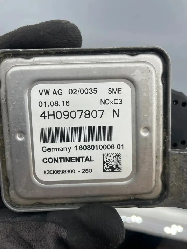 Audi A8 S8 D4 4H (2013 - 2017) 4H0907807N Датчик давления выхлопа — фото 3