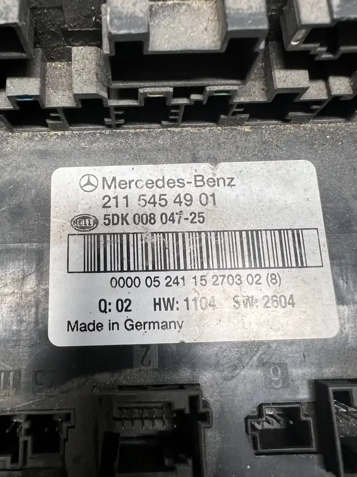 Mercedes-Benz E W211 (2002 - 2009) 2115454901 Блок предохранителей — фото 3