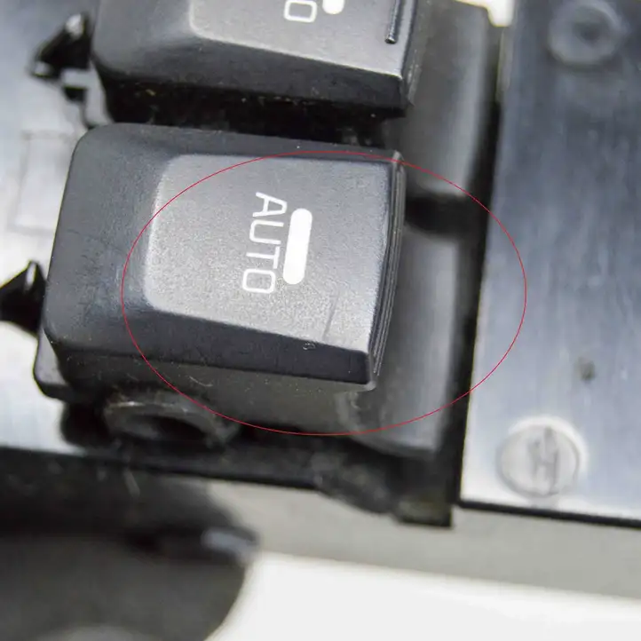Kia Ceed (2010 - 2012) 93570A2000 Кнопка стеклоподъемников — фото 6