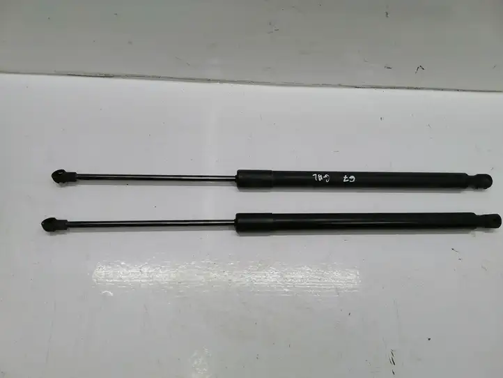 Volkswagen Golf VII (2013 - 2019) 5G6827550C Амортизатор крышки багажника — фото 1