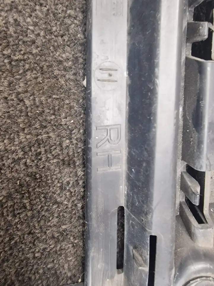 Land Rover Range Rover L405 (2012 - 2017) CK5217A881AE Кронштейн заднего бампера — фото 4