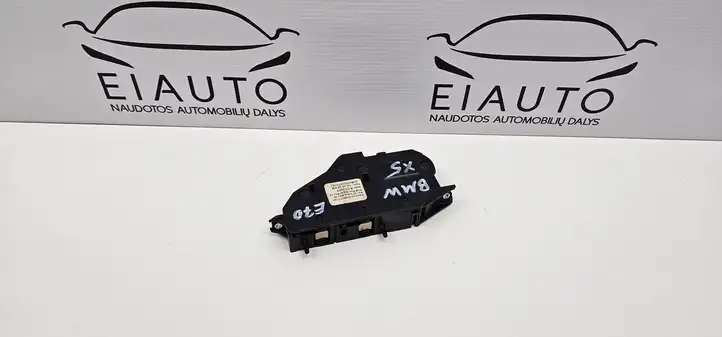 BMW X5 E70 (2006 - 2013) 9177780 Замок бардачка — фото 4