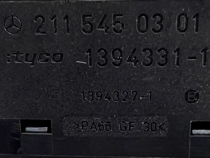Mercedes-Benz E W211 (2002 - 2009) 2115450301 Блок предохранителей — фото 6
