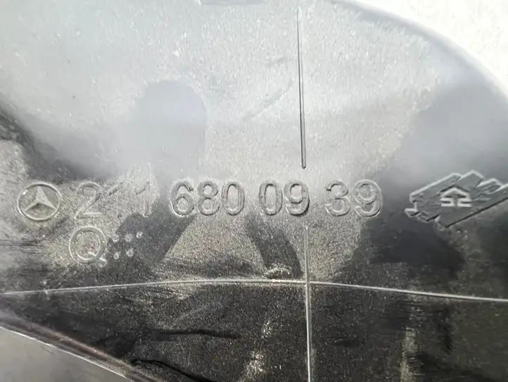 Mercedes-Benz E W211 (2002 - 2009) 2116800939 Нижняя отделка панели приборов — фото 8