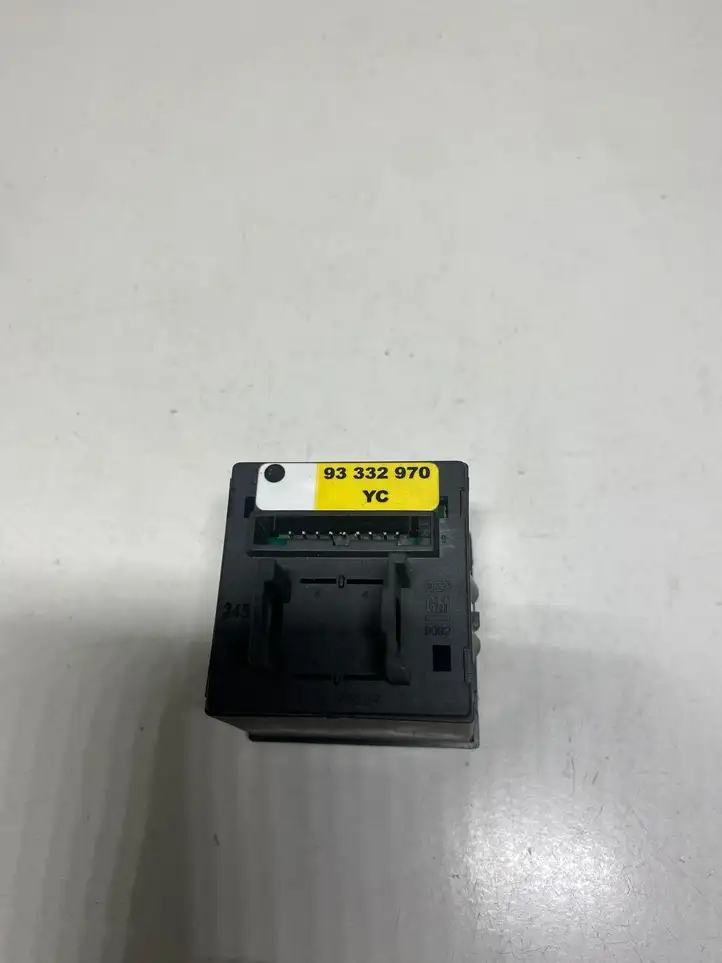 Opel Meriva A (2002 - 2006) 93332970 Включатель аварийных фонарей — фото 2