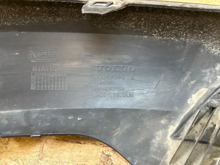 Volvo XC40 (2017 - ) 31449340 Нижняя часть переднего бампера — фото 2