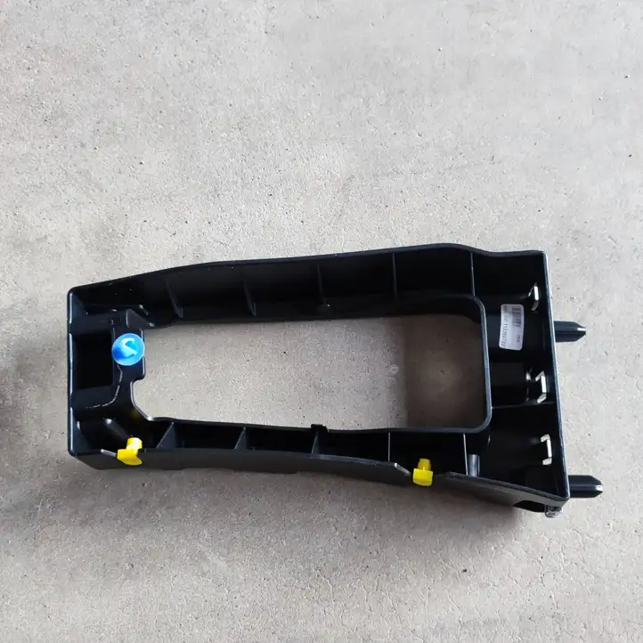 Citroen Berlingo (2018 - ) 9816808780 Кронштейн заднего бампера — фото 2