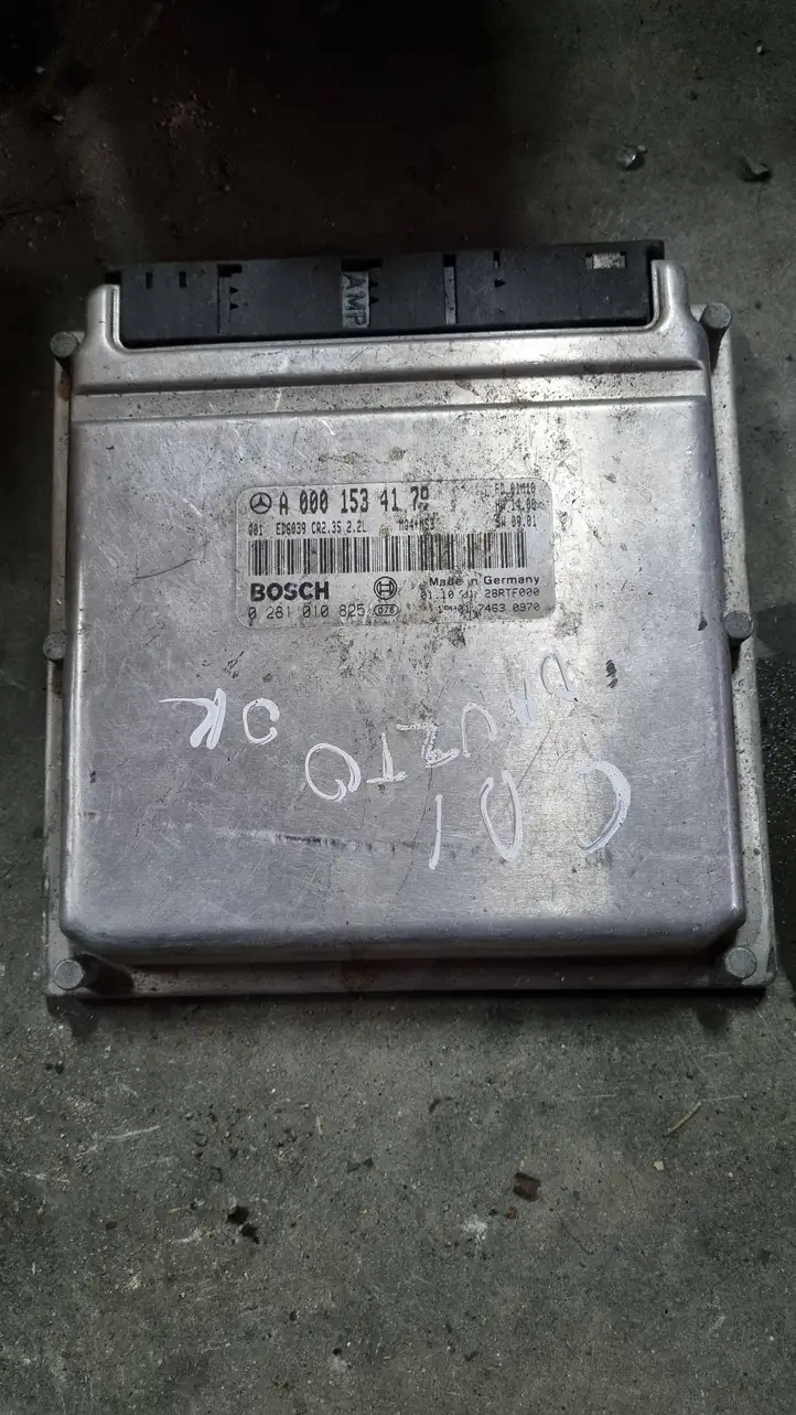 Mercedes-Benz Sprinter W901 W902 W903 W904 (1995 - 2007) A0001534179 Блок управления двигателем (ЭБУ) — фото 1