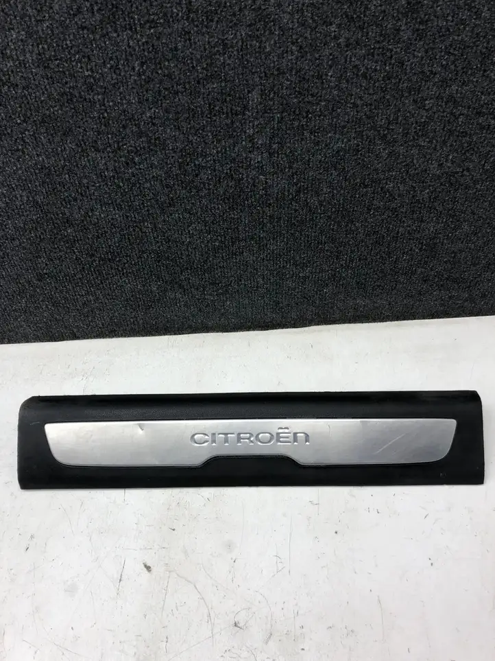 Citroen C4 I Picasso (2006 - 2013) 9677703377 Внутренняя отделка переднего порога — фото 2