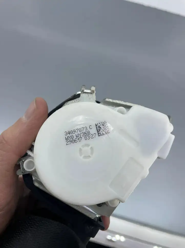 BMW 2 F22 F23 (2017 - ) 34097873C Передний ремень безопасности — фото 3