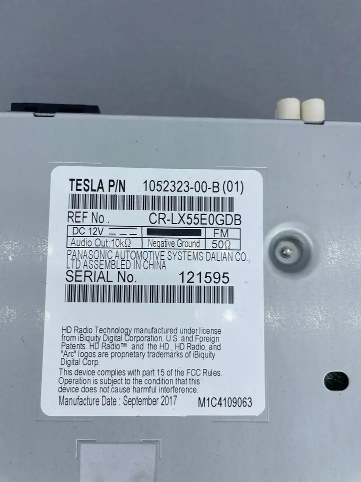 Tesla Model S (2012 - 2016) 105232300B Магнитола / мультимедийная система — фото 3