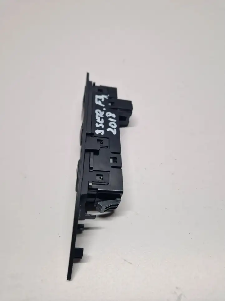 BMW 3 F30 F35 F31 (2012 - 2018) 16598710 Кнопка ESP — фото 2