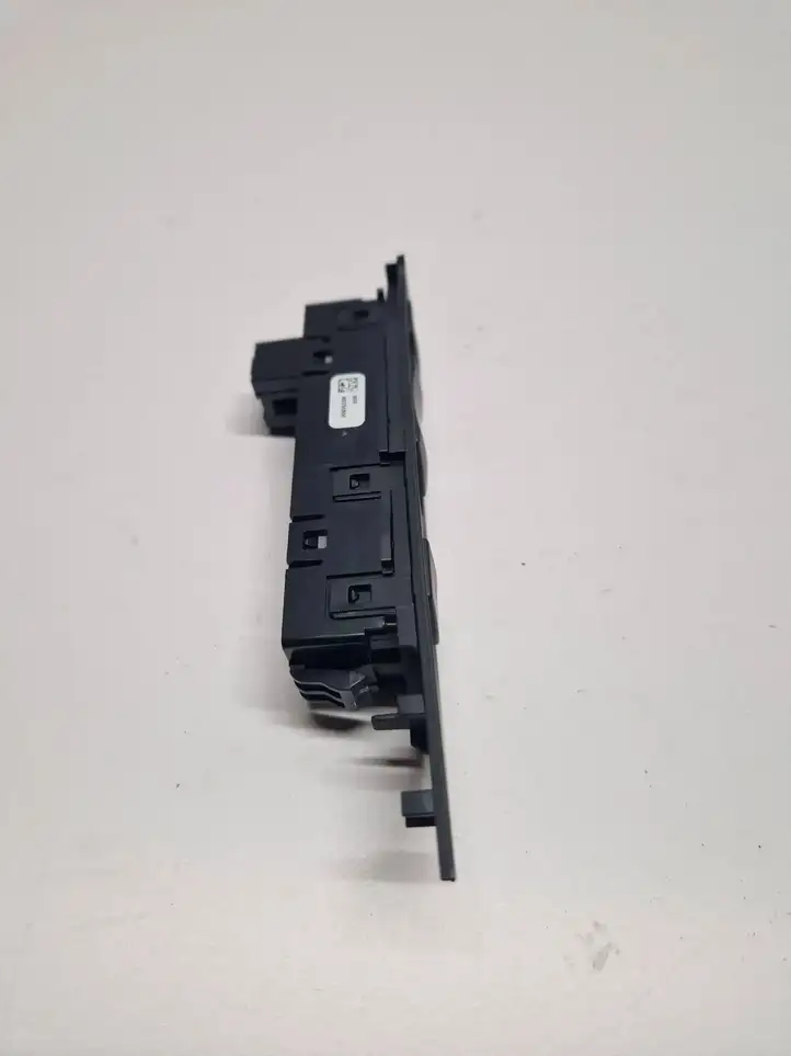 BMW 3 F30 F35 F31 (2012 - 2018) 16598710 Кнопка ESP — фото 4
