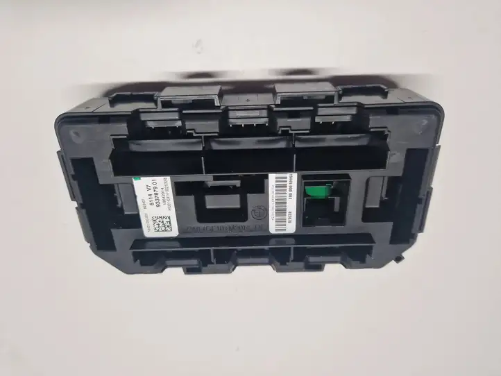 BMW 3 F30 F35 F31 (2012 - 2018) 9337879 Блок предохранителей — фото 2