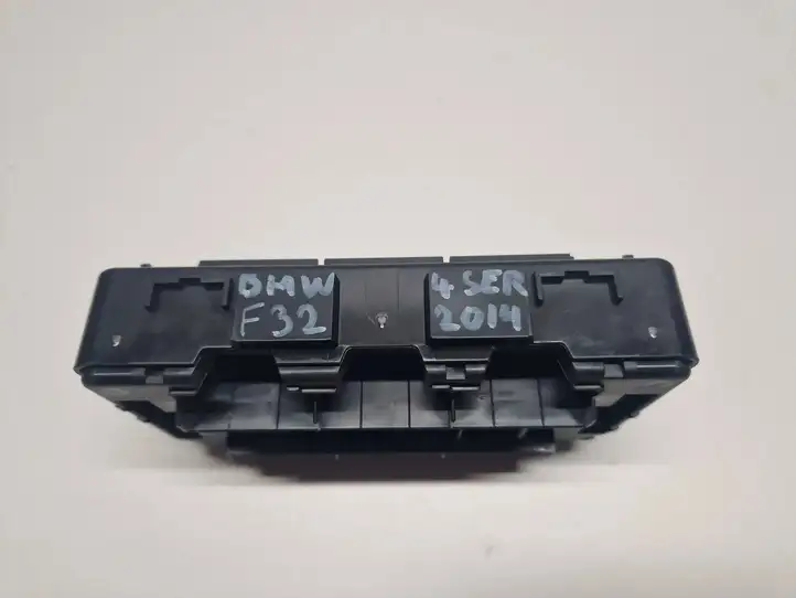 BMW 3 F30 F35 F31 (2012 - 2018) 9337879 Блок предохранителей — фото 3