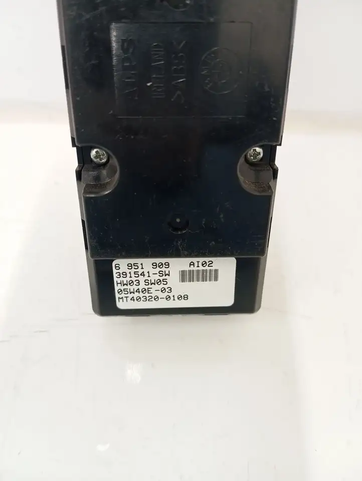 BMW 5 E60 E61 (2004 - 2010) 6951909 Кнопка стеклоподъемников — фото 2