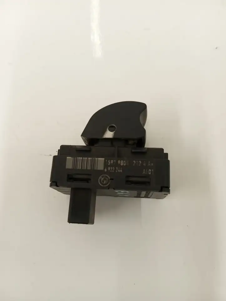 BMW 5 E60 E61 (2004 - 2010) 6922244 Кнопка стеклоподъемников — фото 2