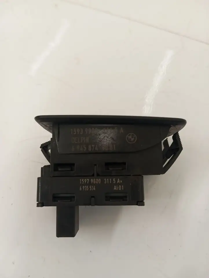 BMW 3 E90 E91 (2005 - 2012) 6945874 Кнопка стеклоподъемников — фото 2