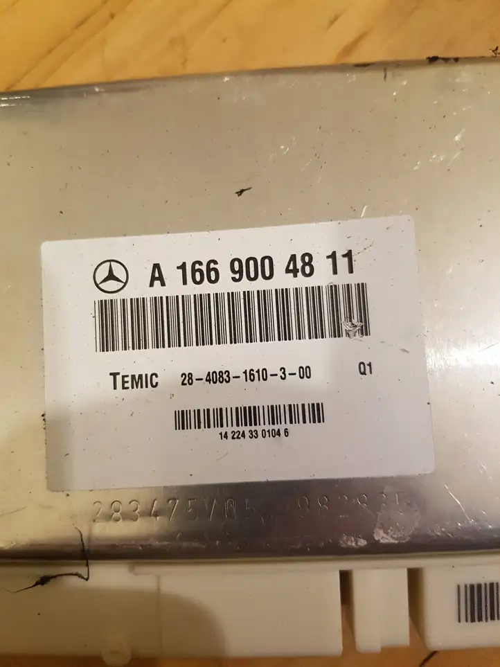 Mercedes-Benz GLE W166/C292 (2015 - 2019) A1669004811 Блок управления ESP — фото 2