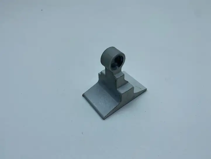 BMW 5 F10 F11 (2009 - 2016) 7185617 Верхняя петля передней двери — фото 1