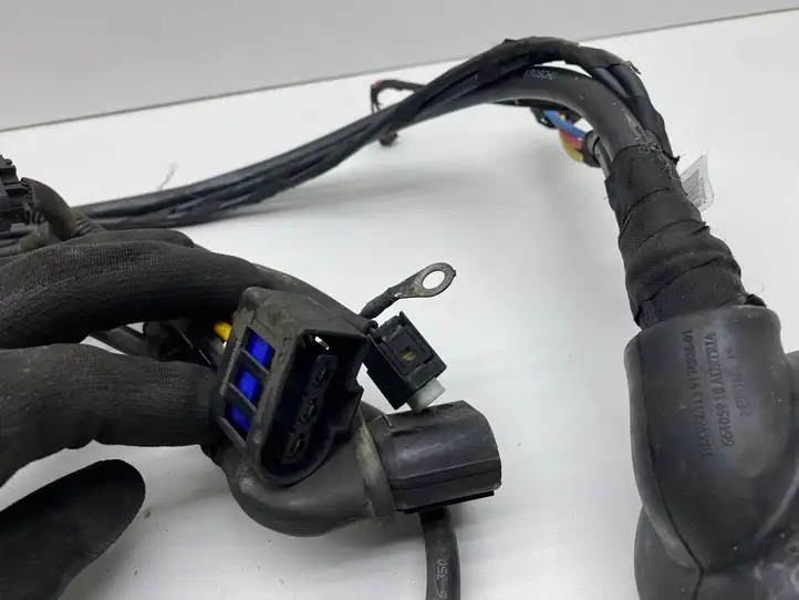 BMW 5 F10 F11 (2009 - 2016) 9247915 Прочая электропроводка — фото 6