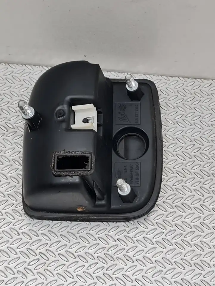 Seat Ibiza III (6L) (2002 - 2008) 6L6827565C Ручка крышки багажника — фото 3