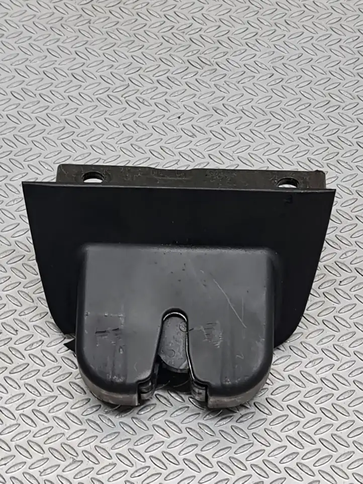 Audi A3/S3 8P (2003 - 2005) 8P3827520A Замок крышки багажника — фото 4