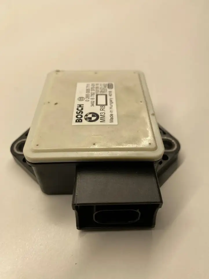 BMW 5 E60 E61 (2004 - 2010)  0265005711 Датчик ESP (системы стабильности) (датчик курсовой устойчивости))