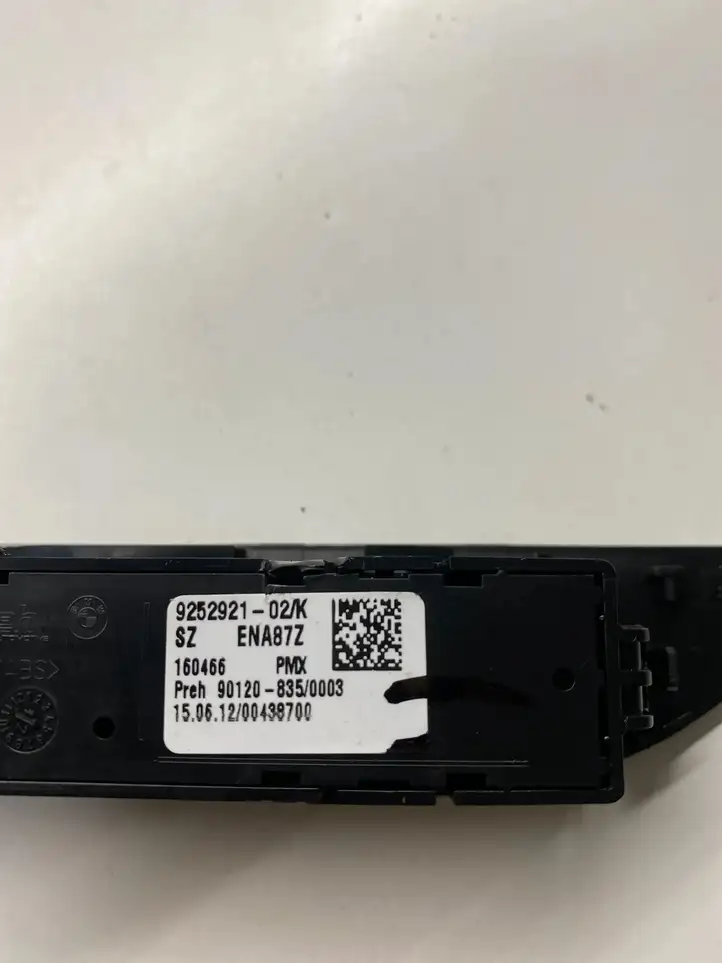 BMW 3 F30 F35 F31 (2012 - 2018) 9252921 Кнопка парктроника — фото 3