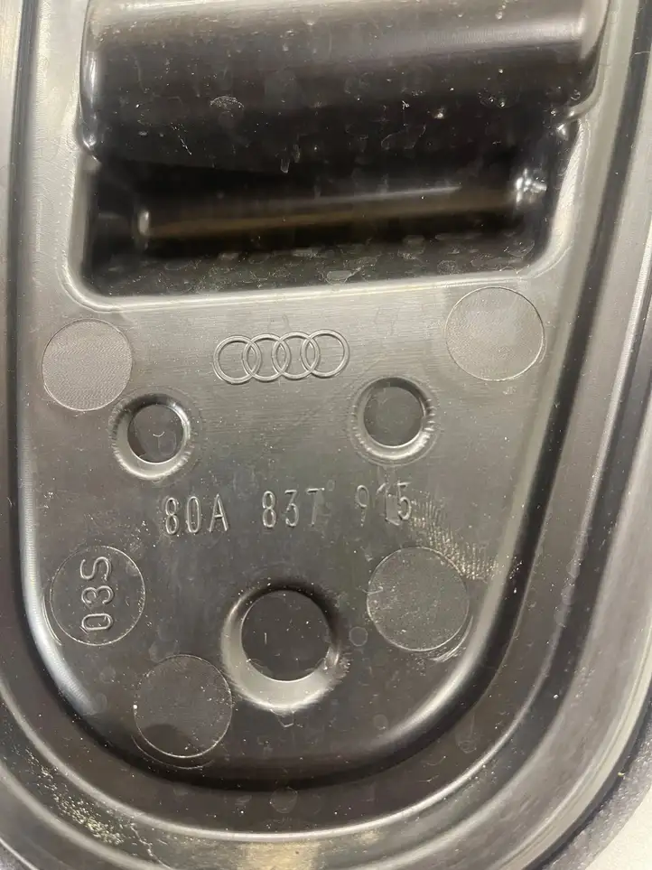 Audi Q5 SQ5 (2017 - ) 80A837915 Прочие детали салона — фото 3
